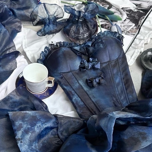 Designer Handmade Midnight Gothic Corset Gown - Picture 6 of 16